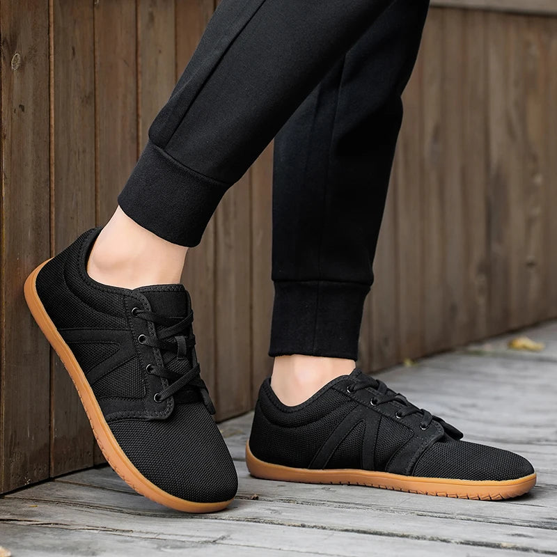 Minimalistische atmungsaktive Schuhe für breite Füße – 2024