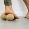 balle-de-massage-double-en-liege-naturel-forme-cacahuete-pour-pieds-dos-et-corps